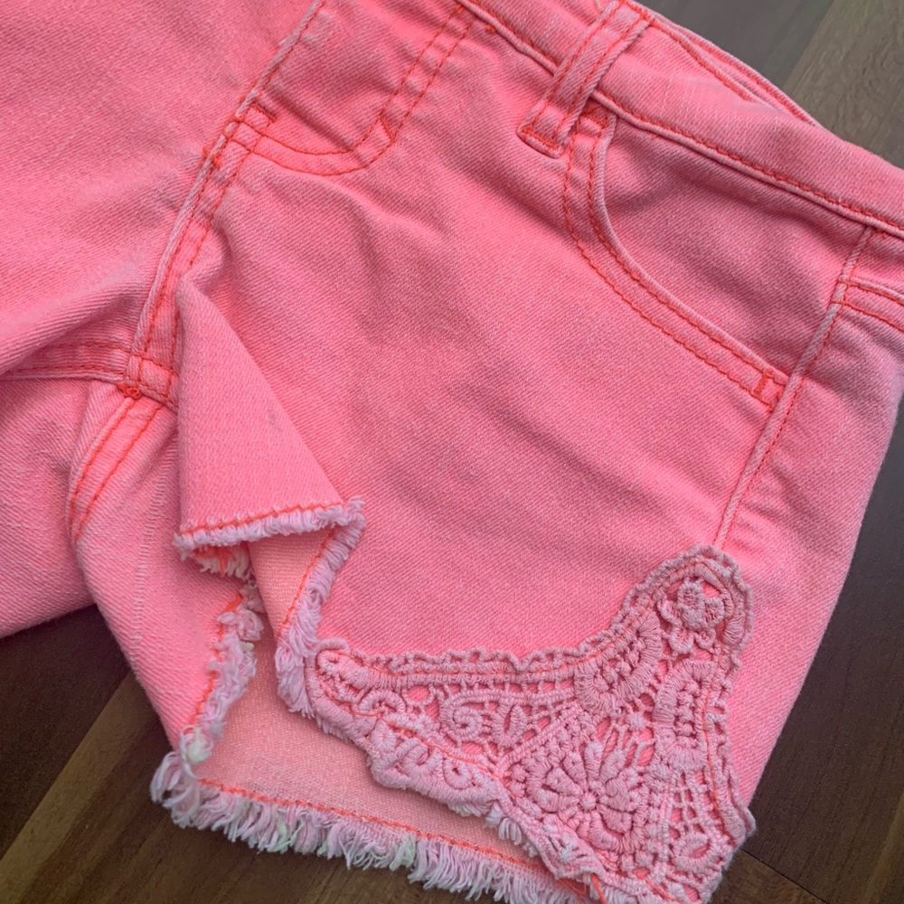 Cherokee girls shorts - Picture 2 of 5